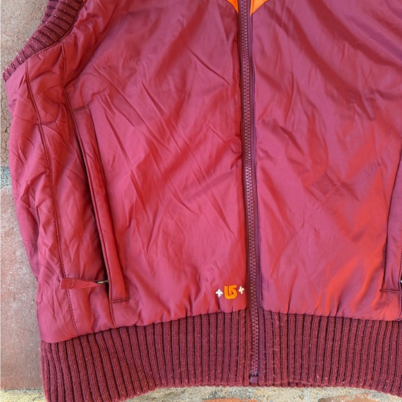 Burton women's maroon and orange faux suede fleece-lined ski vest - Picture 3 of 8